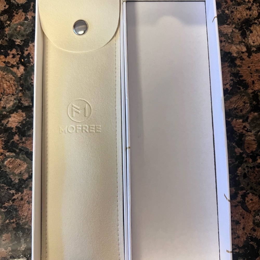 Stretchy Apple Watch band - Picture 8 of 9
